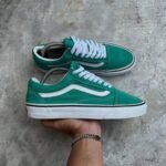 Vans Sneakers Wholesale Pallet — 100 Pairs, Grade A